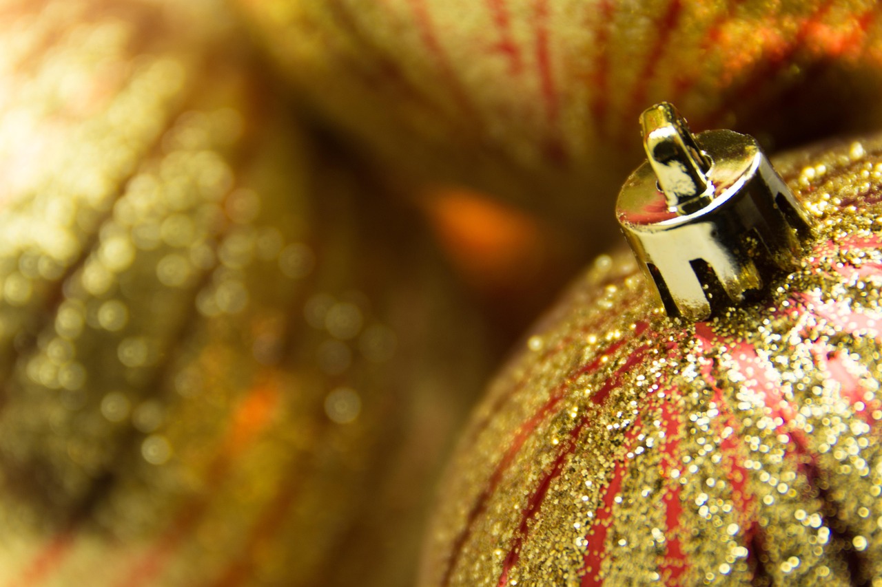 gold trophy closeup